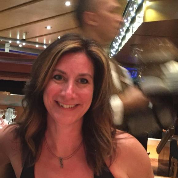 Meet your Posher, Jeanne - Picture 1 of 1